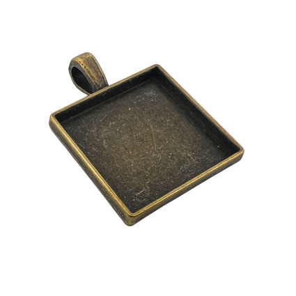 20mm Square Pendant Tray Ant.Gold
